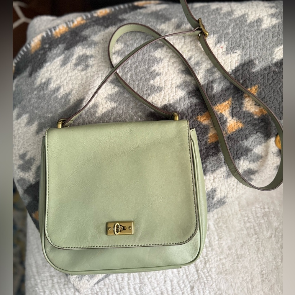 Fossil Memoir Novella Turn Lock Flap Crossbody Bag – Light Green Leather